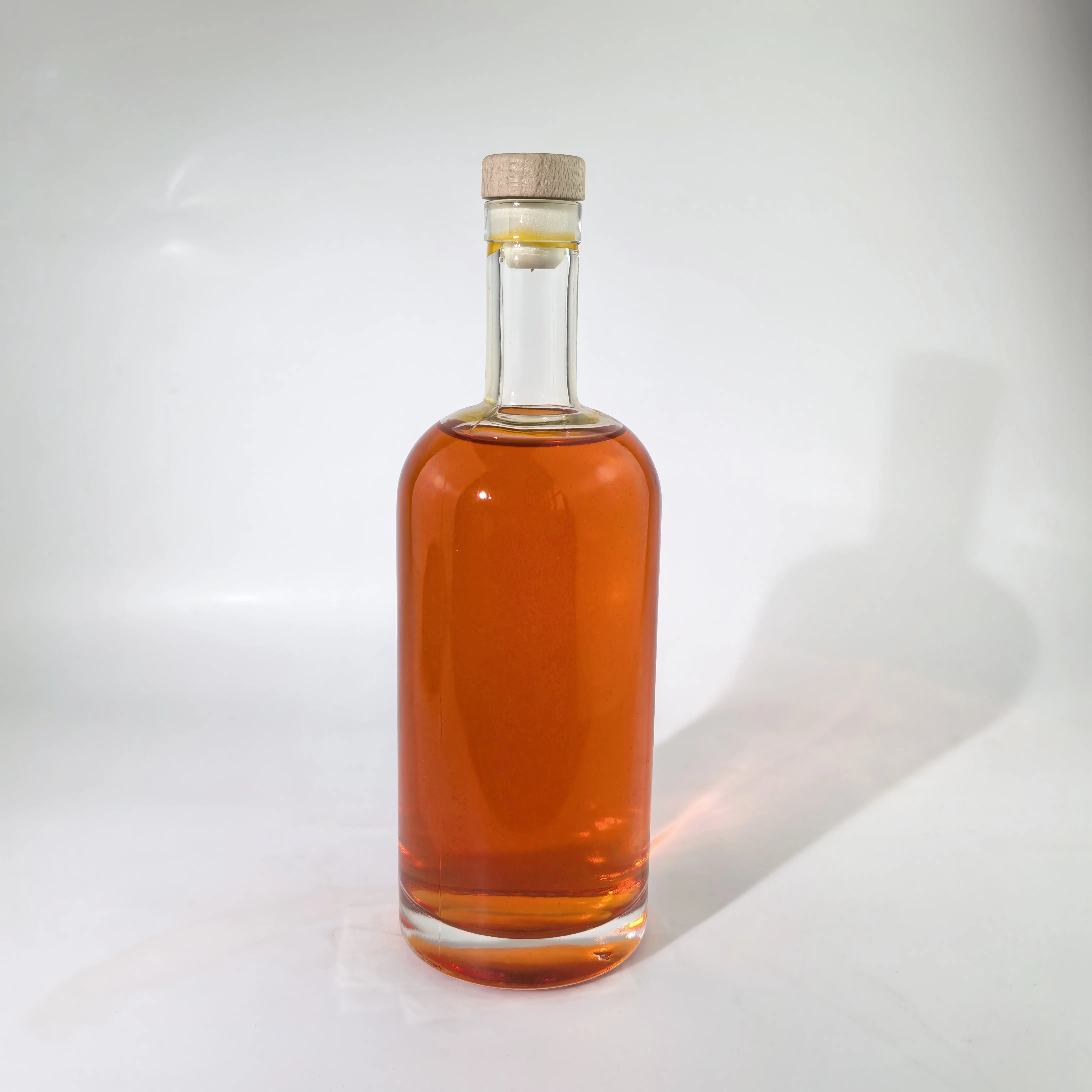 700ml Γυαλίνο Φλασκό για Βότκα, Βουρβόν, Τζίν, Βραντί